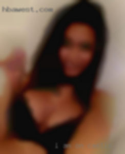 I am looking for submissive on castle women.
